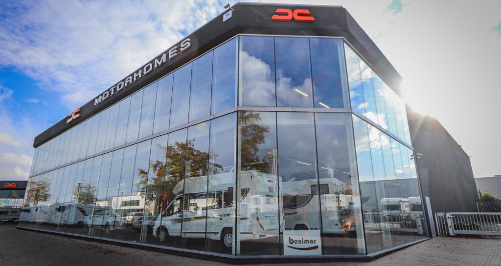 Dicar Wetteren buitenkant showroom
